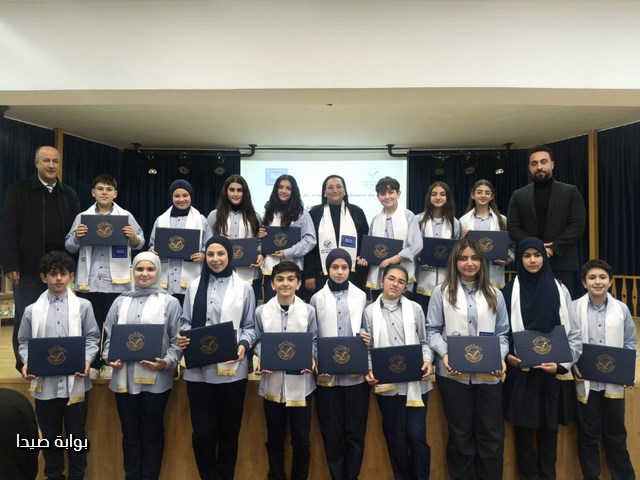 برعاية المركز الثقافي الفرنسي ثانوية السفير تكرّم طلابها الحاصلين على شهادات " DELF " بتقديرات مشرّفة (خبر + 13 صورة)